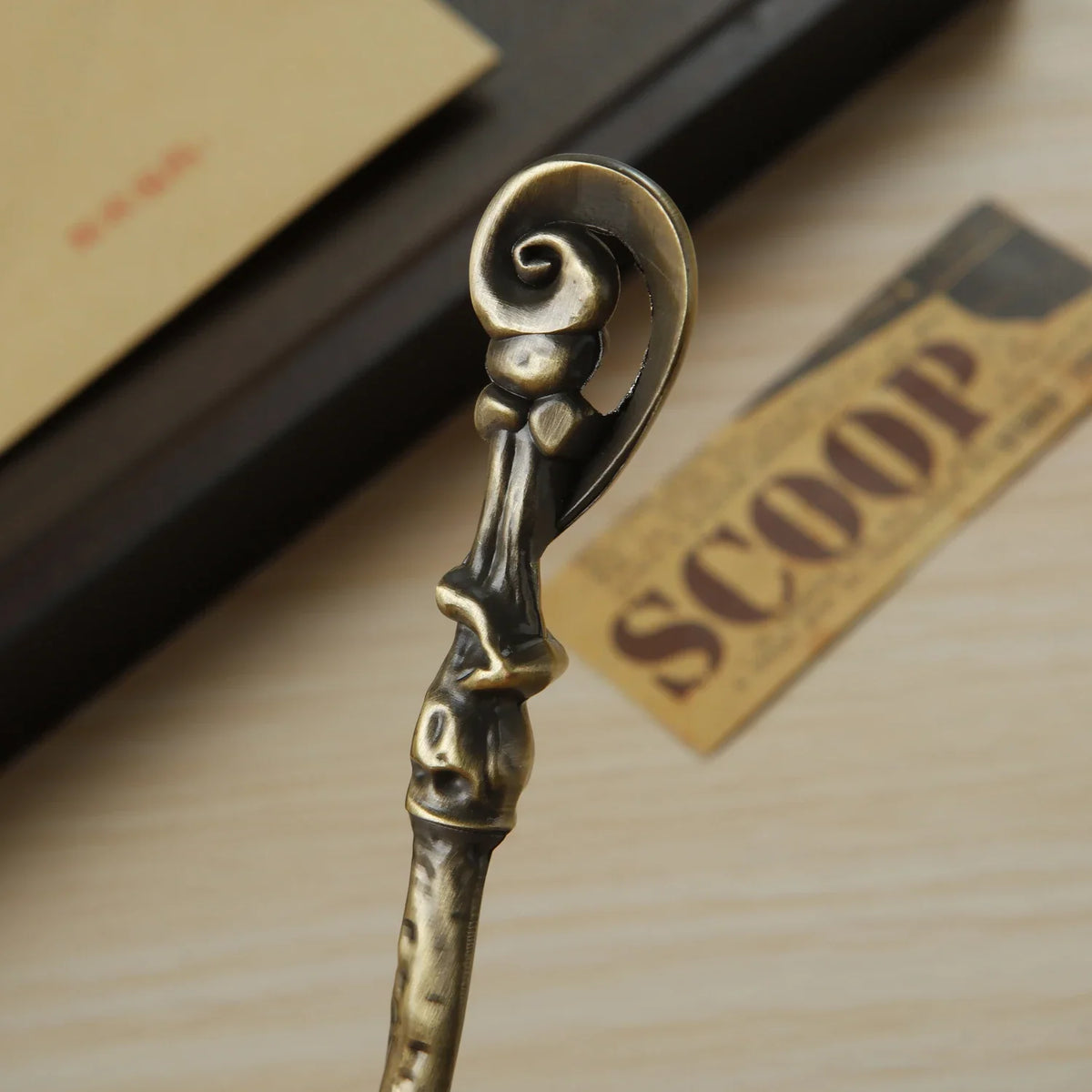 1PCS Zinc Alloy Magic Wand Letter Opener Mini Portalble Utility Knife
